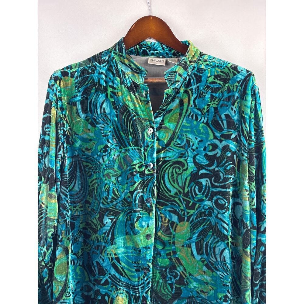 Women’s Chicos Size 2 Multicolor Velvet Button Up Shirt - Picture 2 of 4